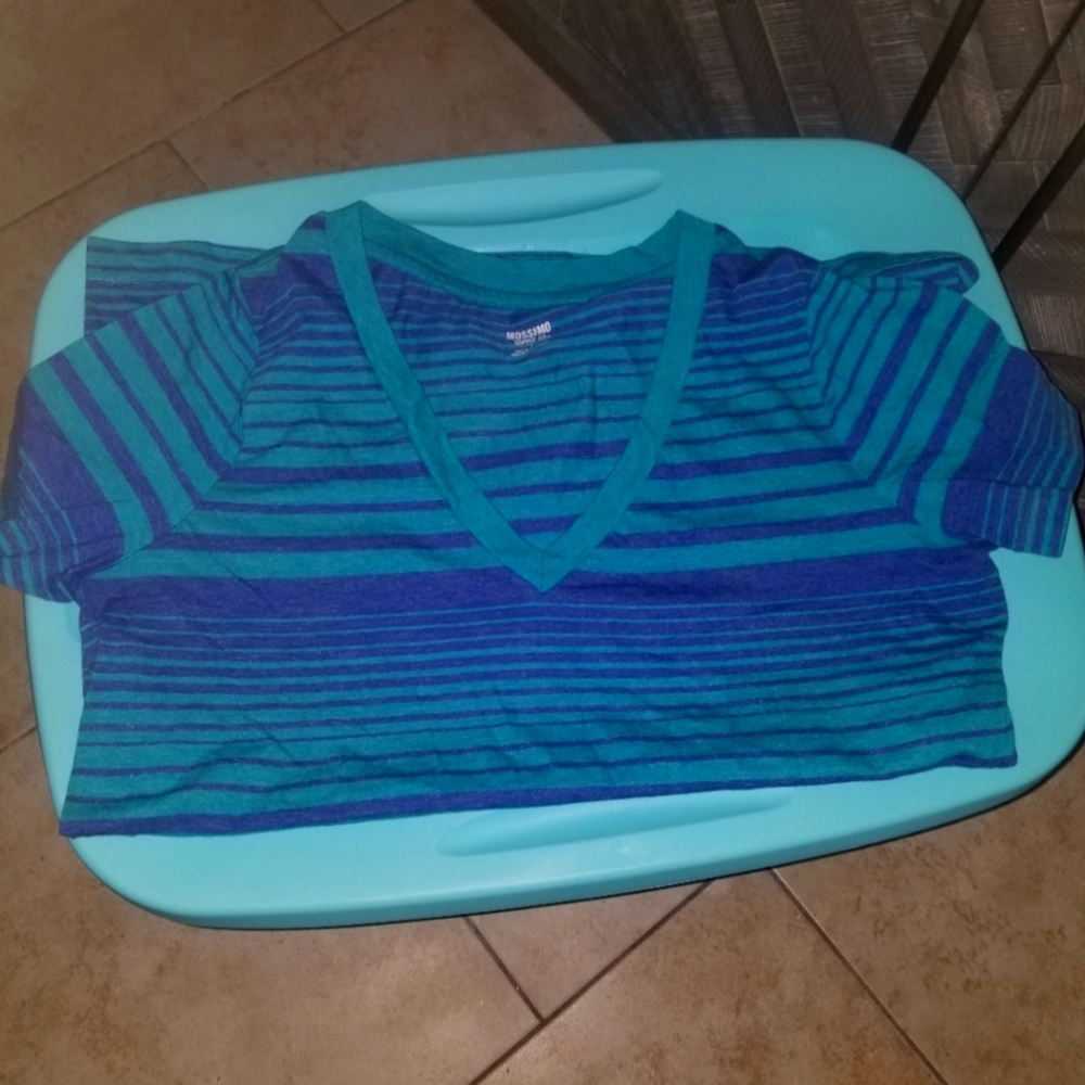 Mossimo T Shirt